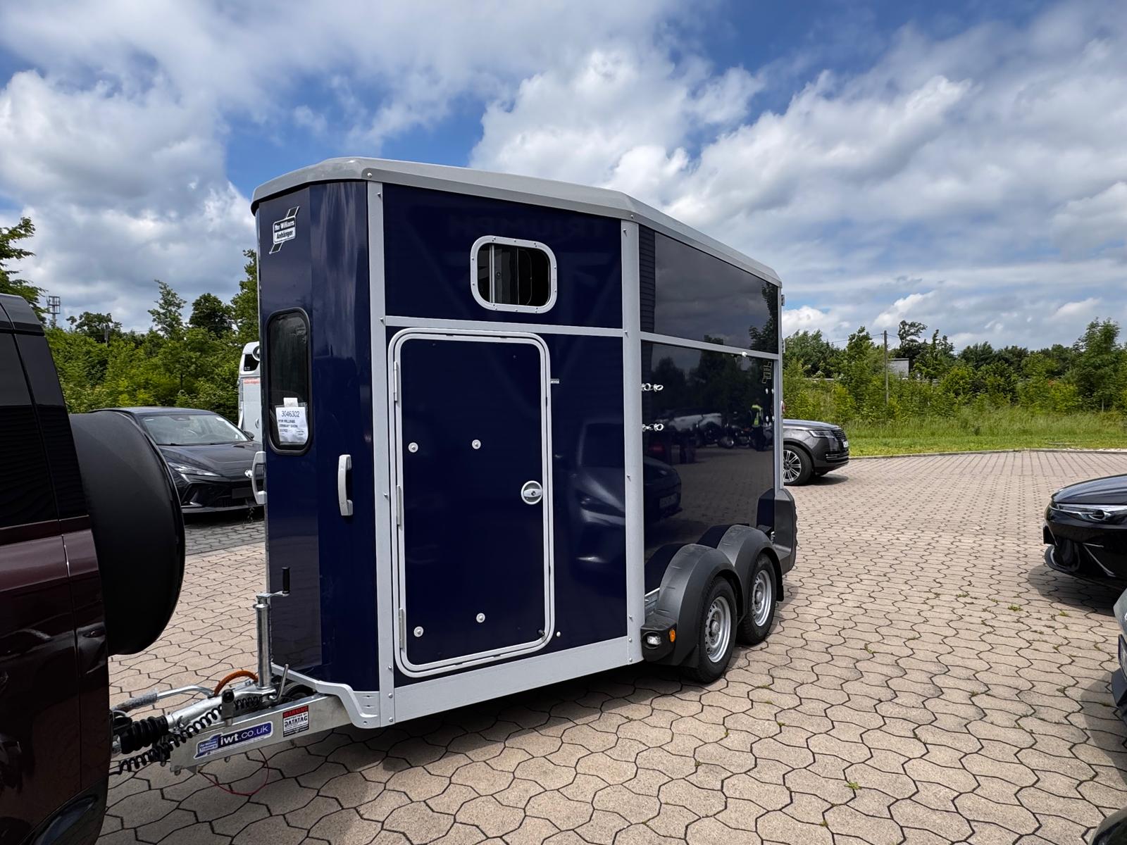 Ifor Williams Anhänger seitlich Ifor Williams Anhänger seitlich